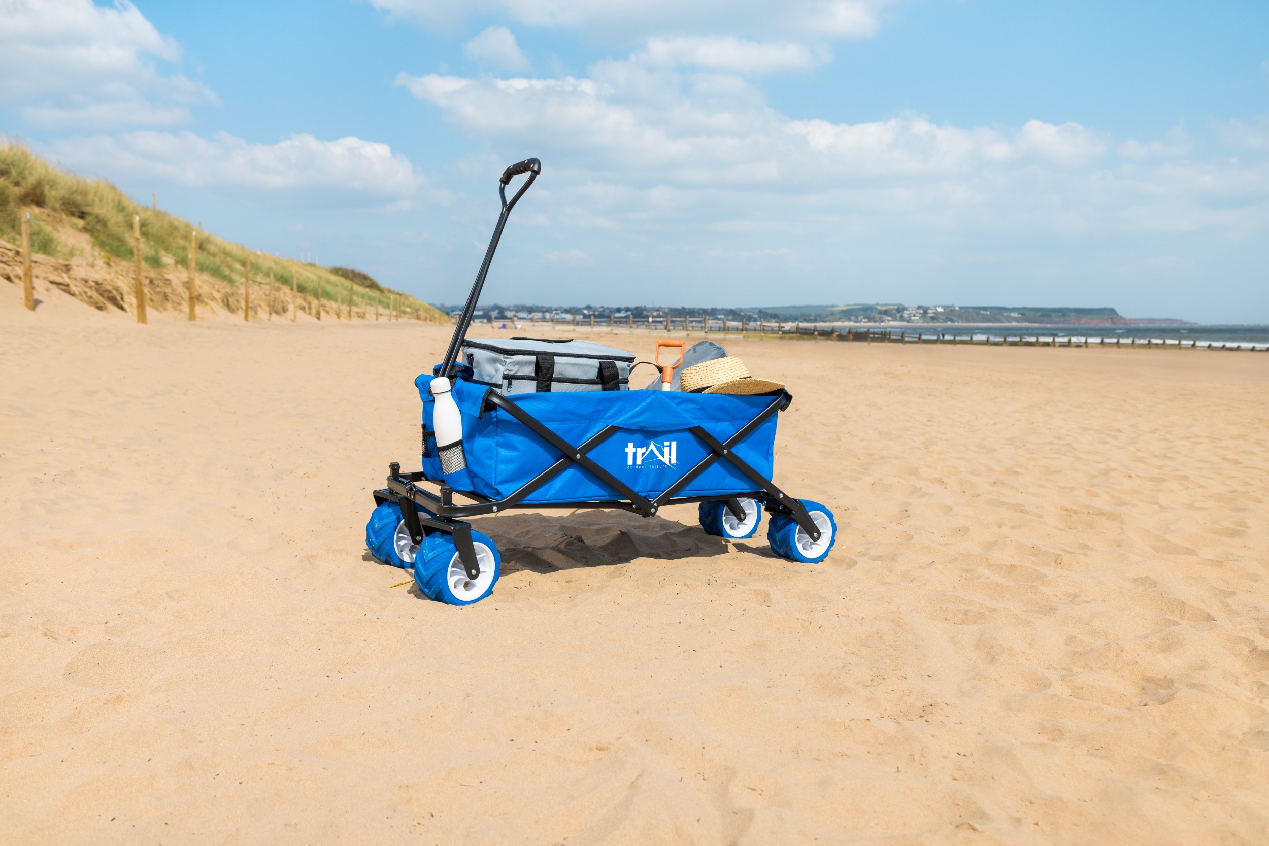 492003_Blue_Folding_Beach_Trolley_lifestyle_1